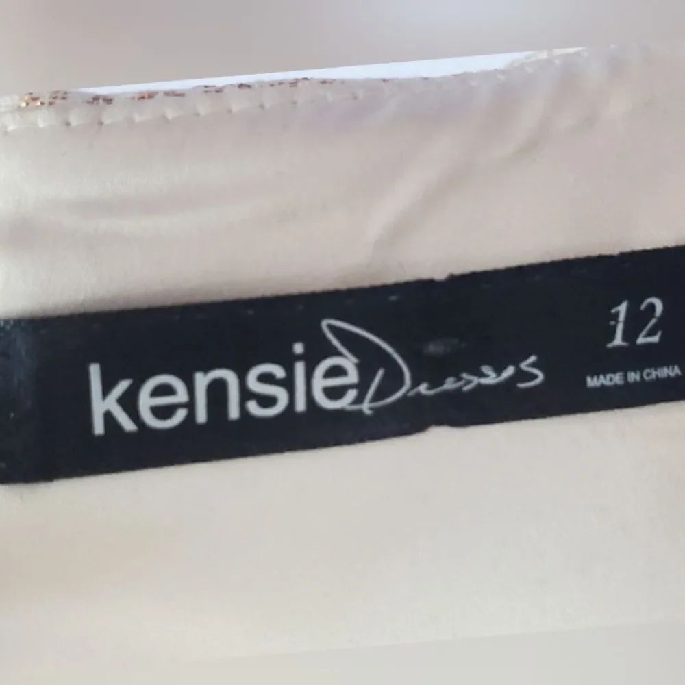 KENSIE Dress  - Picture 5 of 11